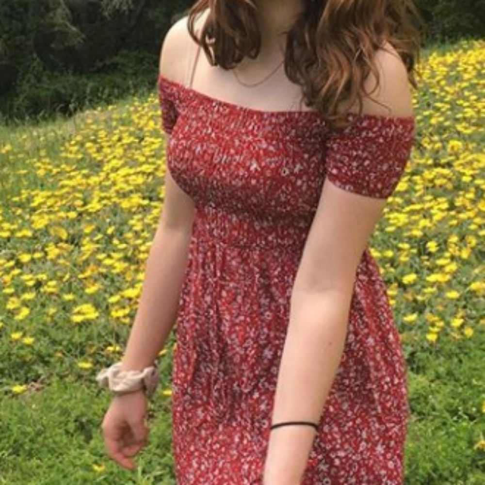 Charm Qi Sang Off the Shoulder Dress